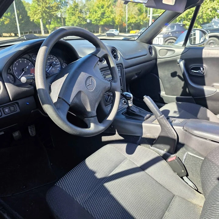 2000 Mazda NB MX-5 Miata - Image 6 of 10