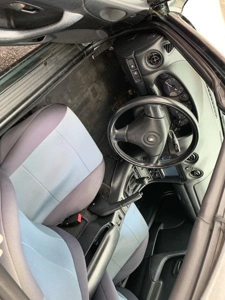 2000 Mazda NB MX-5 Miata - Image 5 of 10