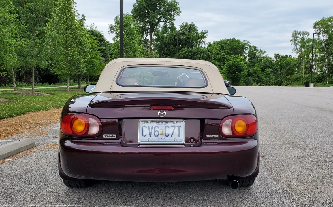 2000 Mazda NB MX-5 Miata - Image 7 of 31