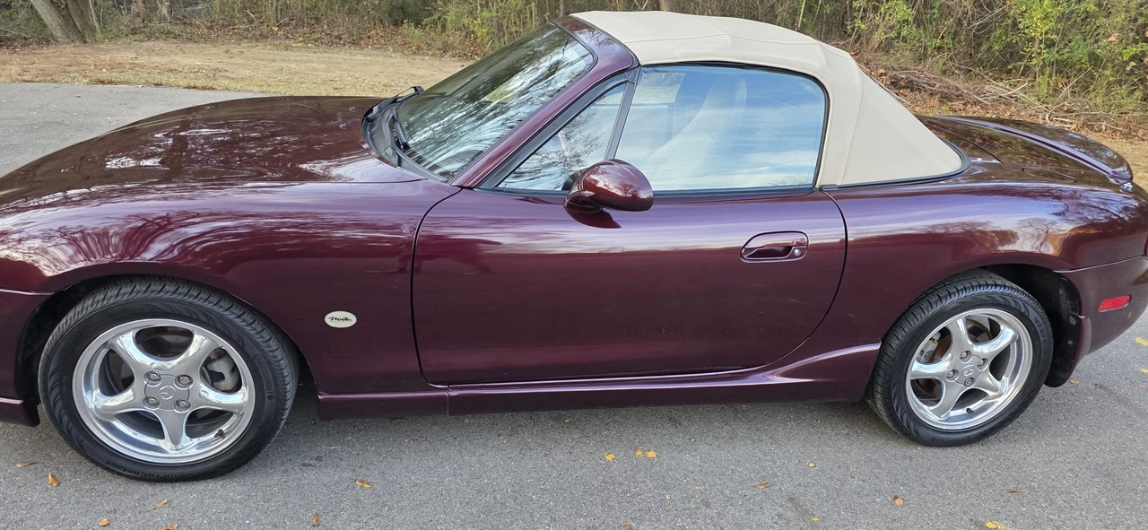 2000 Mazda NB MX-5 Miata - Image 26 of 31