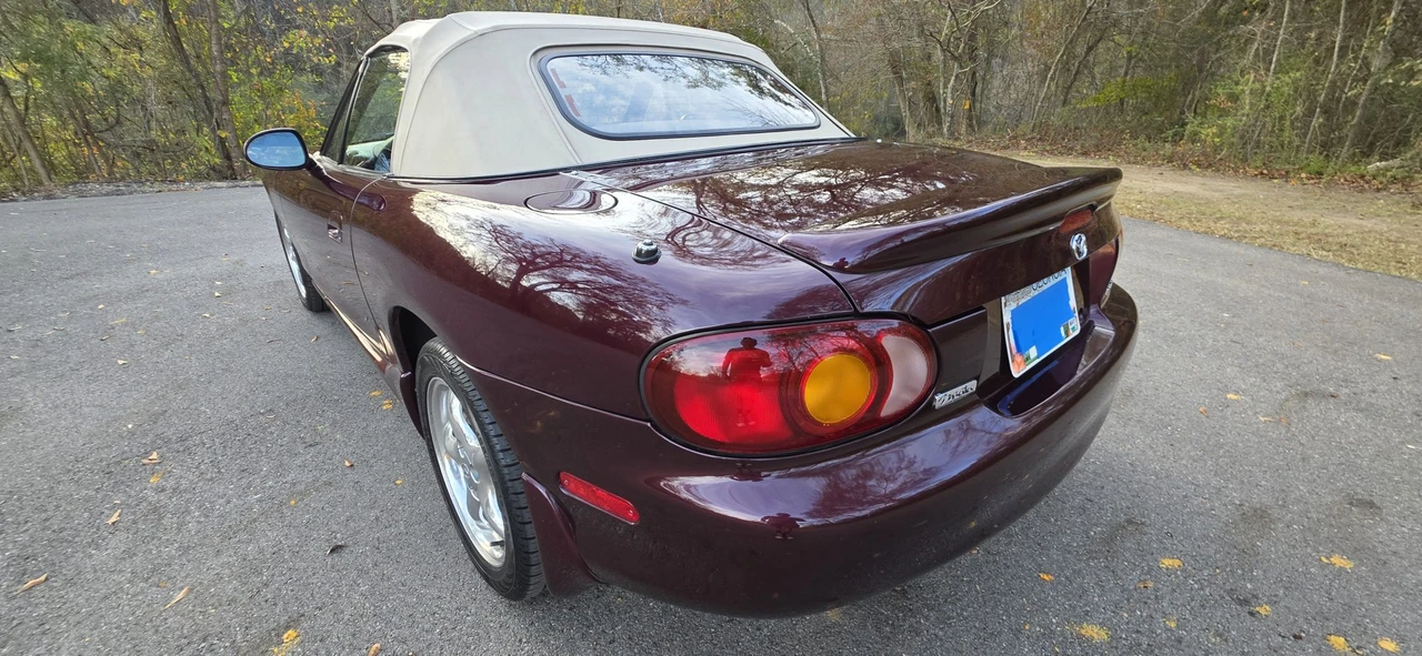 2000 Mazda NB MX-5 Miata - Image 7 of 31