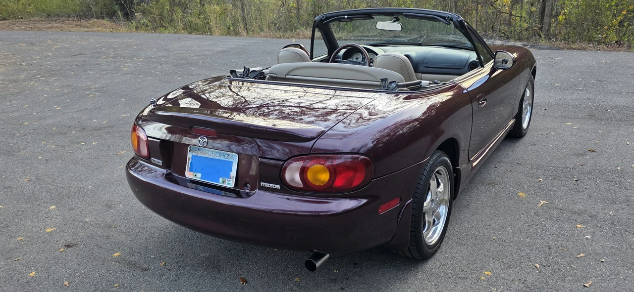 2000 Mazda NB MX-5 Miata - Image 21 of 31