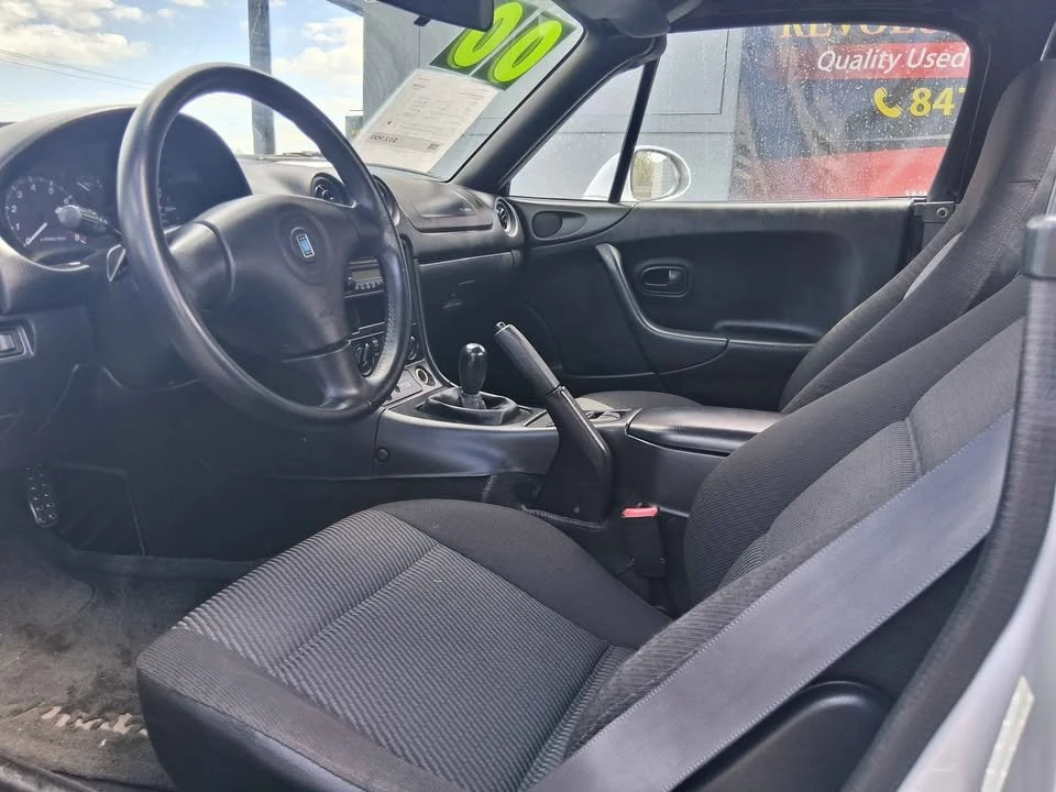 2000 Mazda NB MX-5 Miata - Image 5 of 19