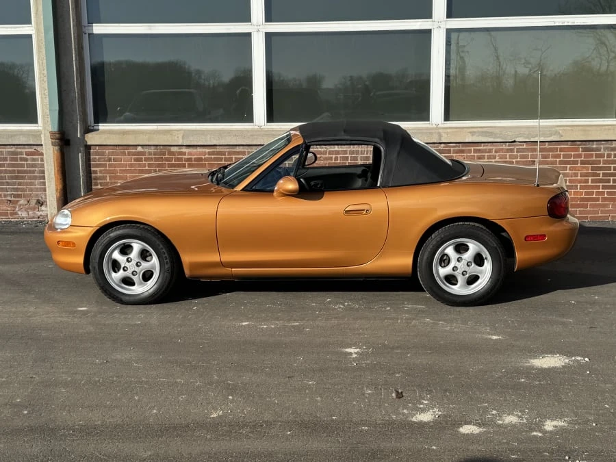 2000 Mazda NB MX-5 Miata - Image 5 of 13