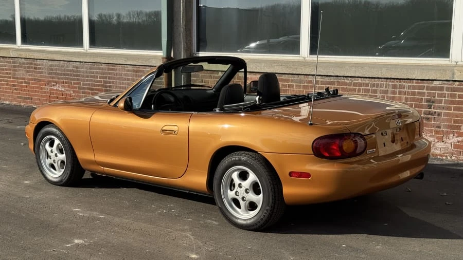 2000 Mazda NB MX-5 Miata - Image 3 of 13