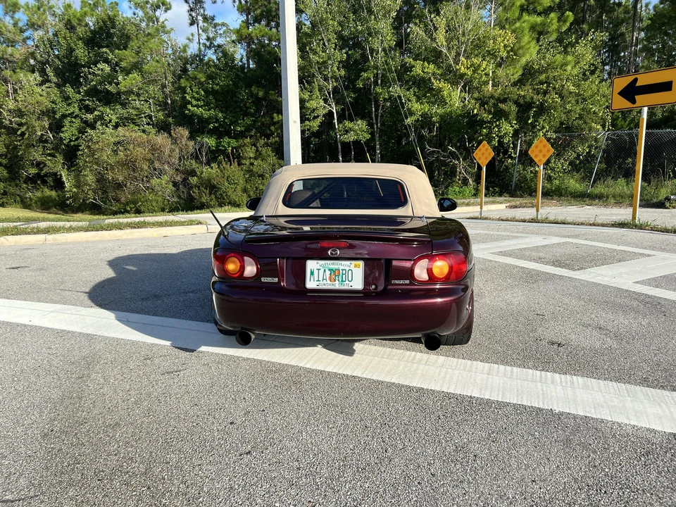 2000 Mazda NB MX-5 Miata - Image 23 of 31