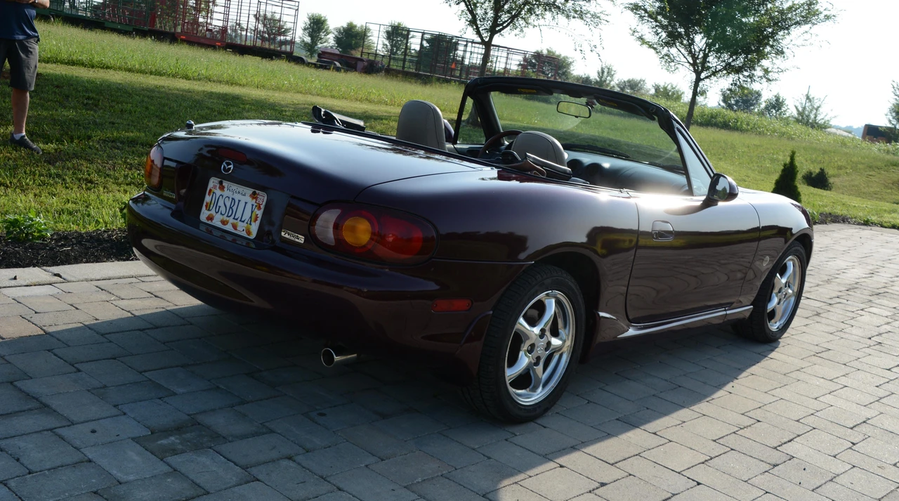 2000 Mazda NB MX-5 Miata - Image 13 of 31