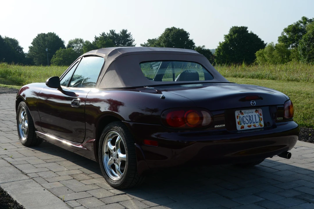 2000 Mazda NB MX-5 Miata - Image 4 of 31