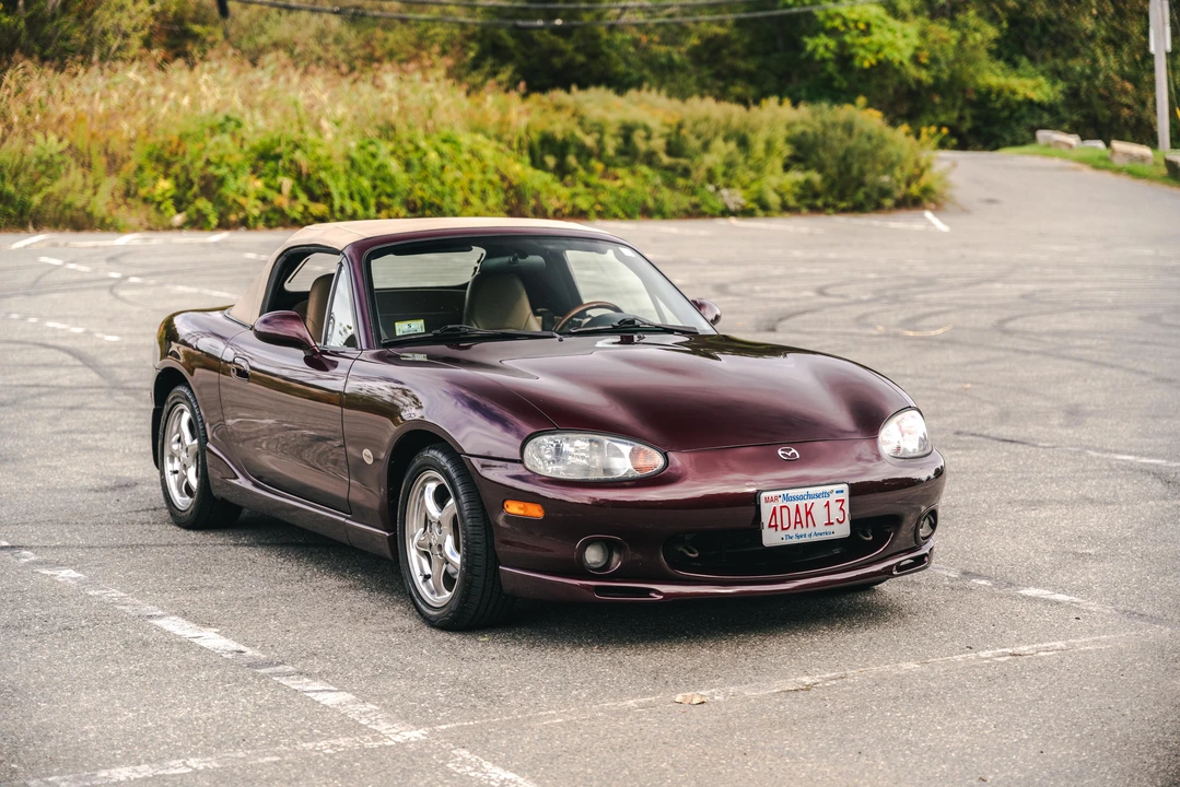 2000 Mazda NB MX-5 Miata - Image 16 of 31