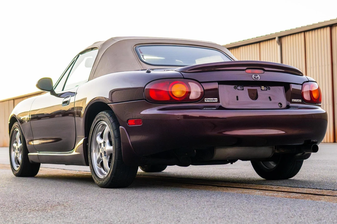 2000 Mazda NB MX-5 Miata - Image 4 of 31