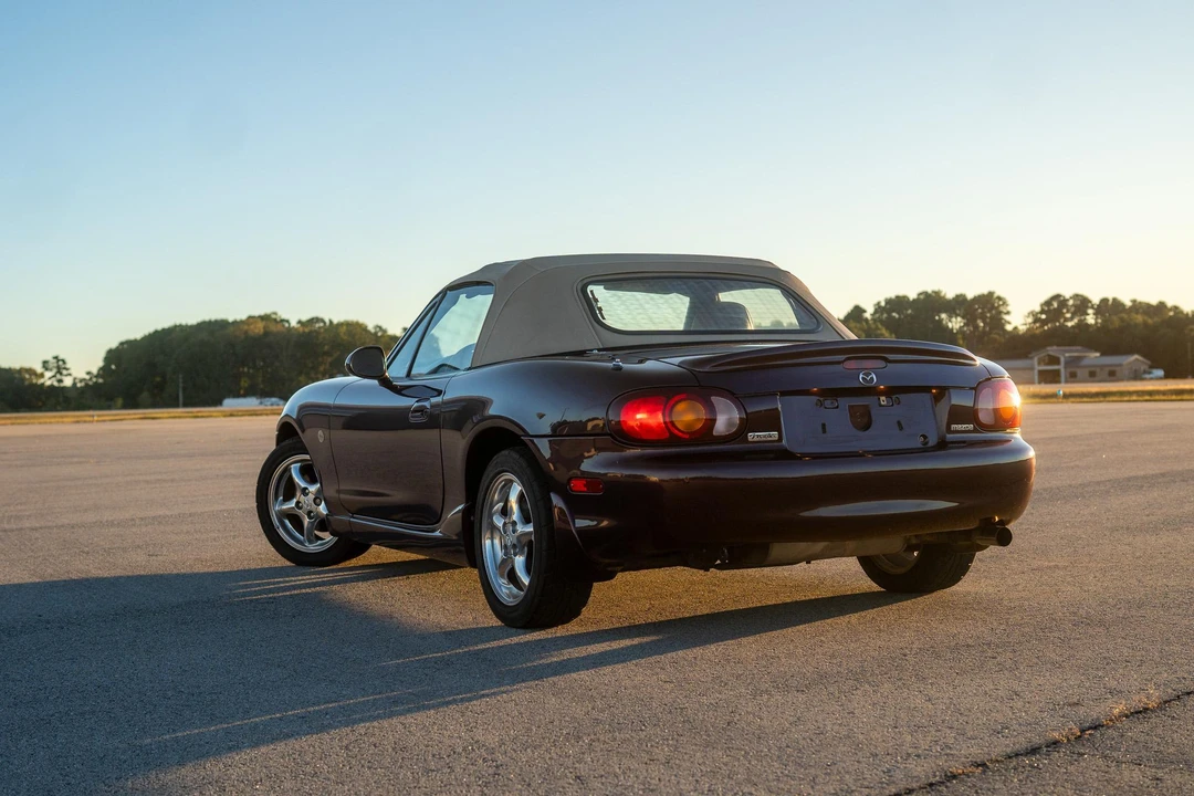 2000 Mazda NB MX-5 Miata - Image 30 of 31