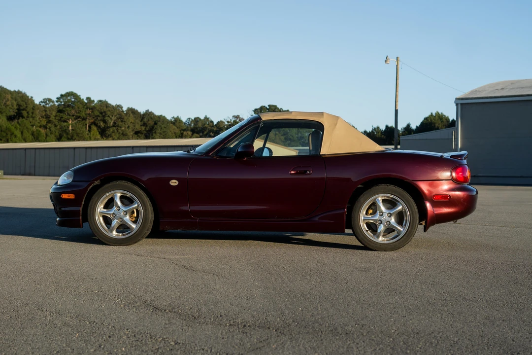 2000 Mazda NB MX-5 Miata - Image 28 of 31
