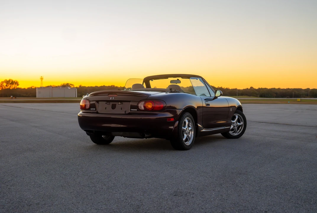 2000 Mazda NB MX-5 Miata - Image 14 of 31