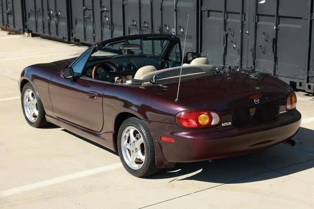 2000 Mazda NB MX-5 Miata - Image 6 of 19