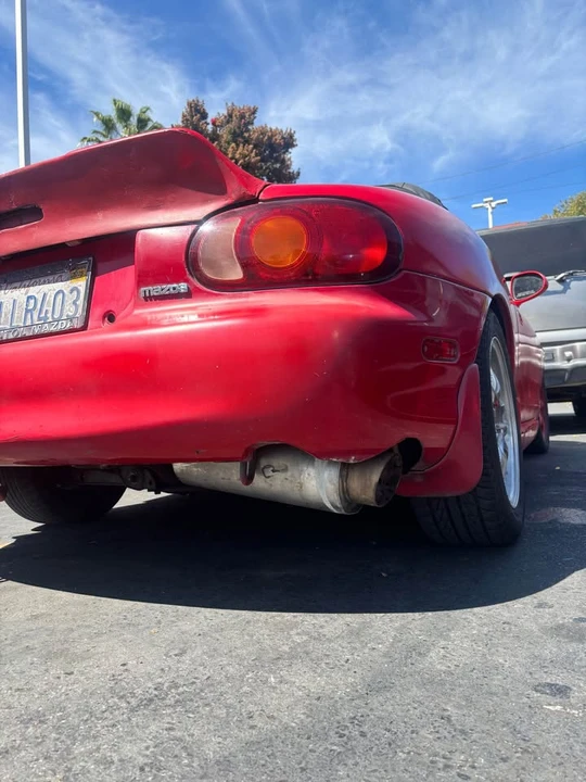 2000 Mazda NB MX-5 Miata - Image 2 of 6