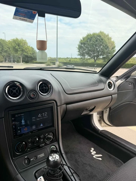2000 Mazda NB MX-5 Miata - Image 13 of 19
