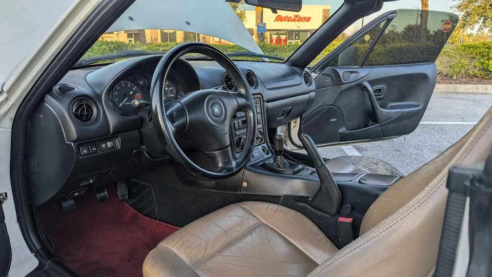 2000 Mazda NB MX-5 Miata - Image 4 of 10