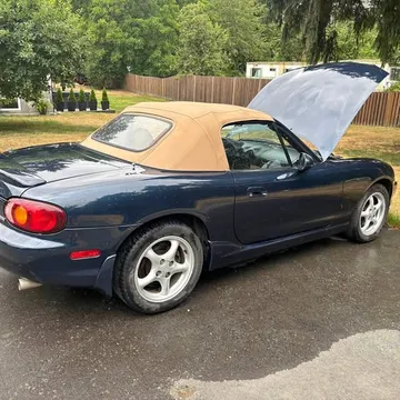 2000 Mazda MX-5