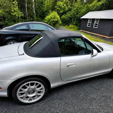2000 Mazda MX-5 Miata