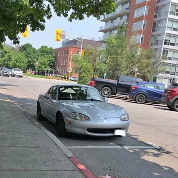 2000 Mazda MX-5