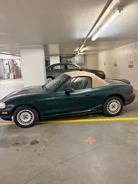 2000 Mazda MX-5