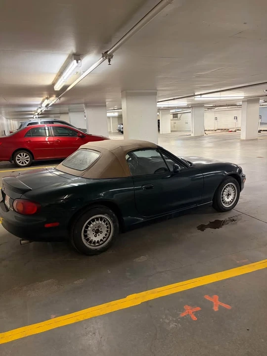 2000 Mazda NB MX-5 Miata - Image 6 of 11
