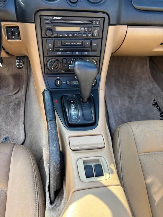 2000 Mazda NB MX-5 Miata - Image 10 of 17
