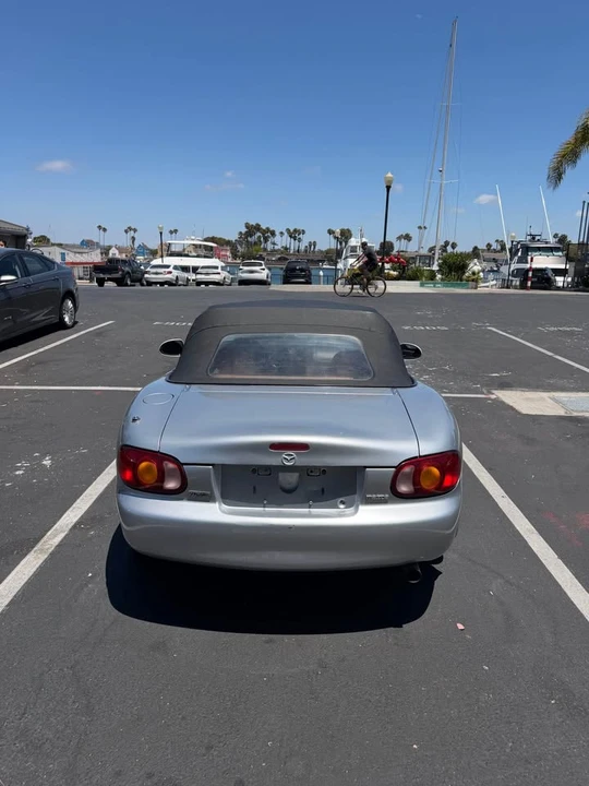 2000 Mazda NB MX-5 Miata - Image 2 of 14