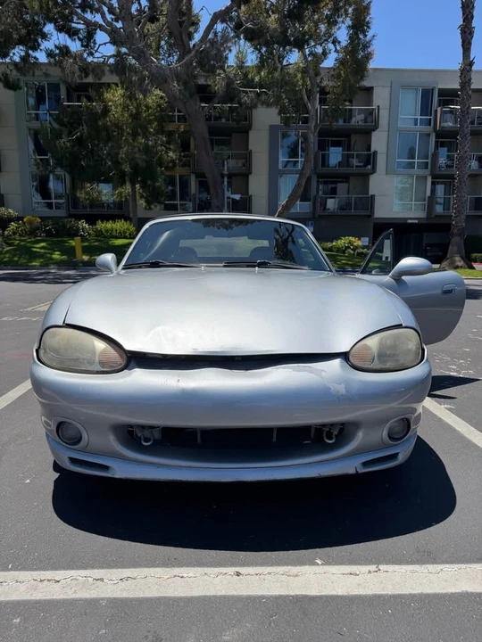 2000 Mazda NB MX-5 Miata - Image 10 of 14