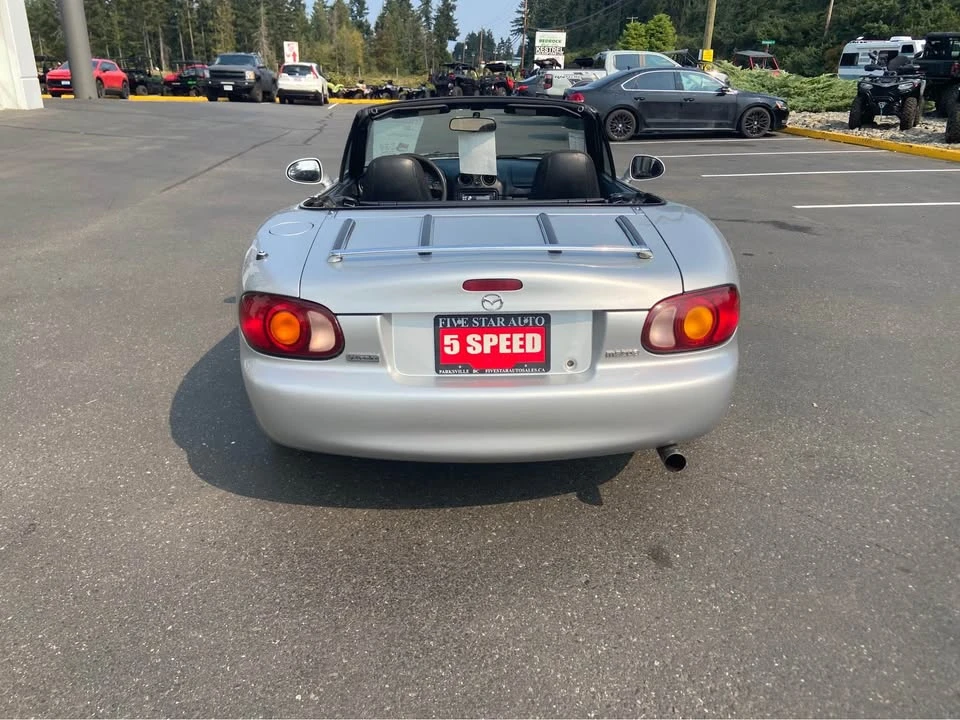 2000 Mazda NB MX-5 Miata - Image 11 of 19