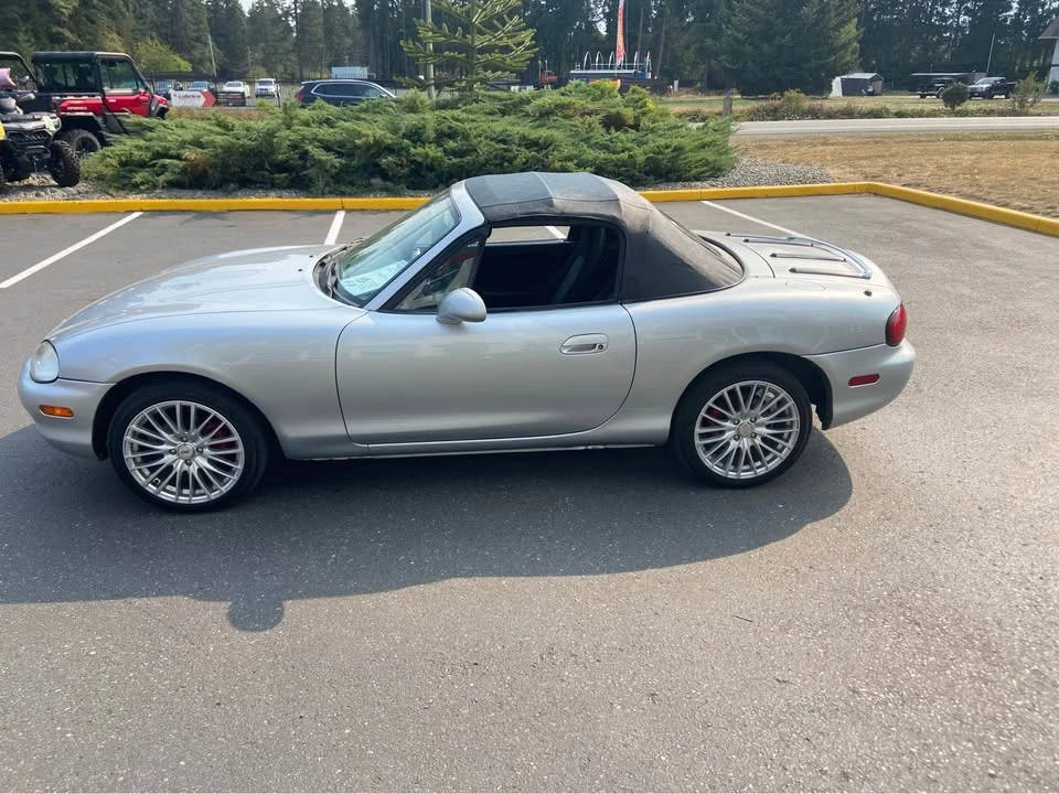 2000 Mazda NB MX-5 Miata - Image 5 of 19