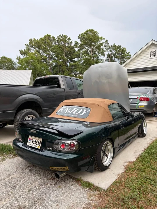 2000 Mazda NB MX-5 Miata - Image 2 of 11