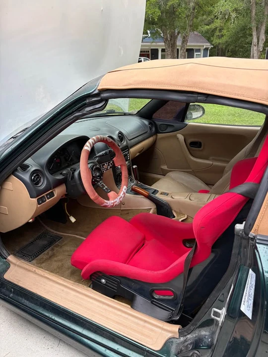 2000 Mazda NB MX-5 Miata - Image 8 of 11