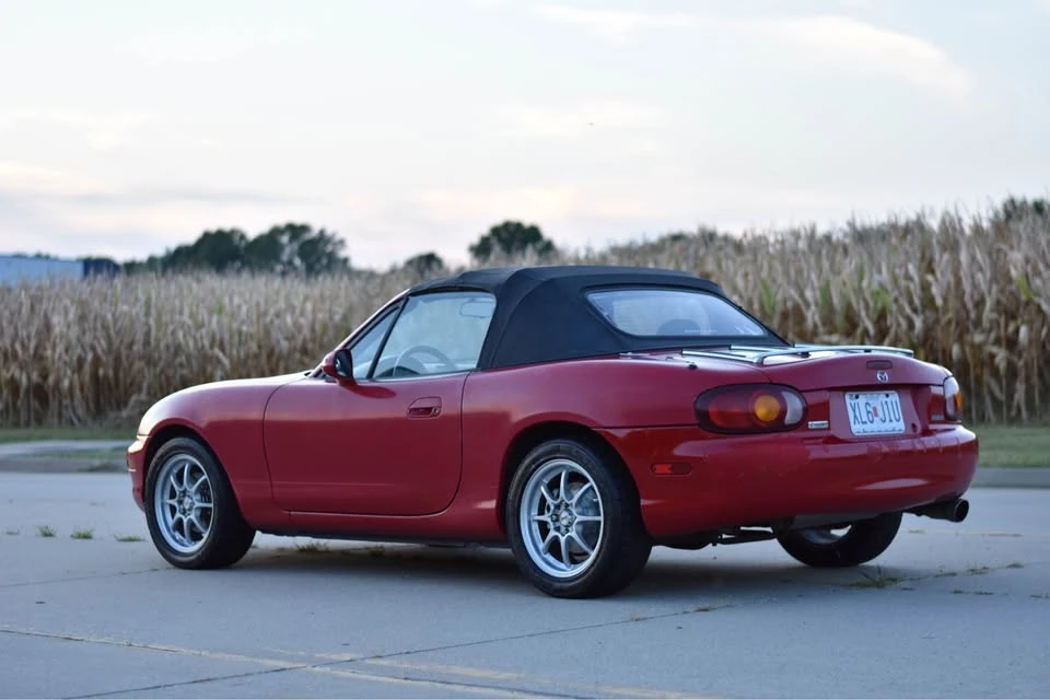 2000 Mazda NB MX-5 Miata - Image 6 of 15