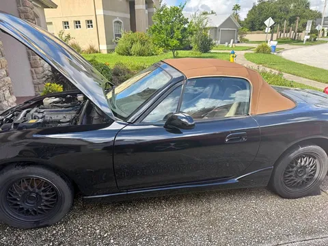 2000 Mazda MX-5