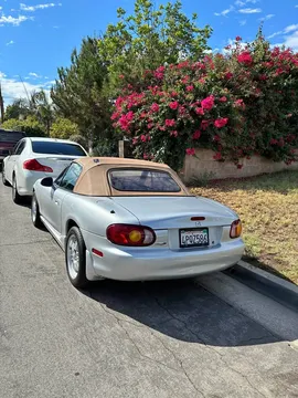 2000 Mazda MX-5