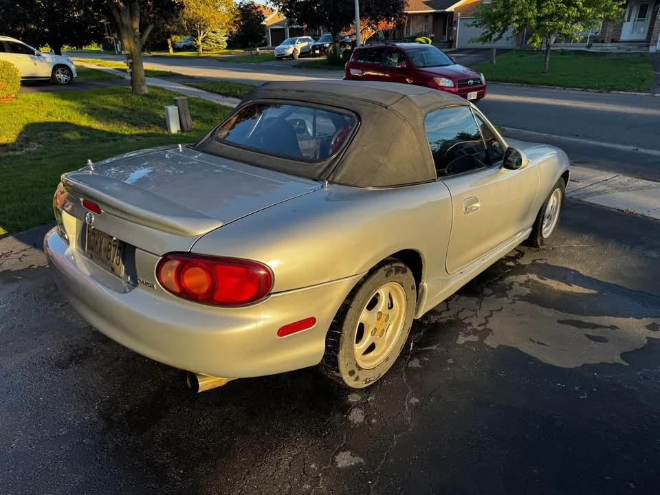 2000 Mazda NB MX-5 Miata - Image 4 of 12