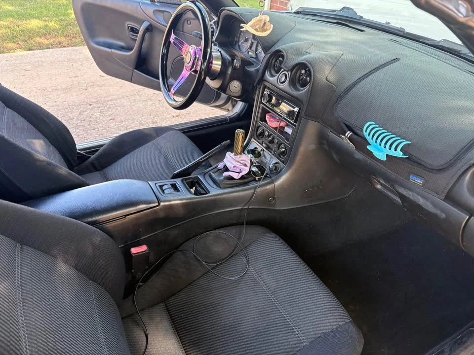 2000 Mazda NB MX-5 Miata - Image 6 of 10