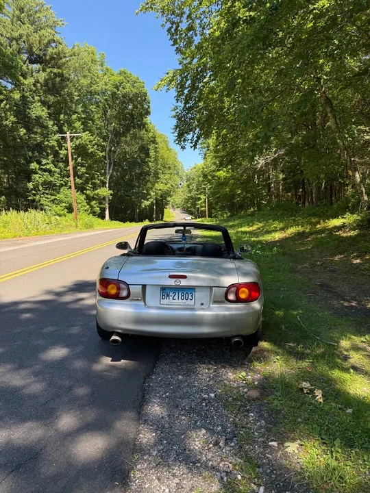 2000 Mazda NB MX-5 Miata - Image 4 of 4