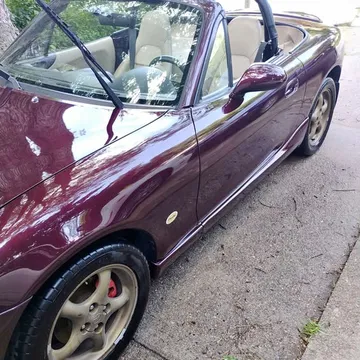 2000 Mazda MX-5 SE Convertible 2D