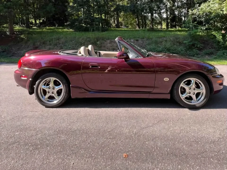 2000 Mazda NB MX-5 Miata - Image 4 of 11