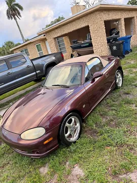 2000 Mazda MX-5 SE Convertible 2D