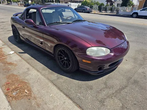 2000 Mazda MX-5 SE Convertible 2D