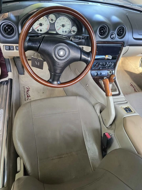 2000 Mazda NB MX-5 Miata - Image 9 of 11