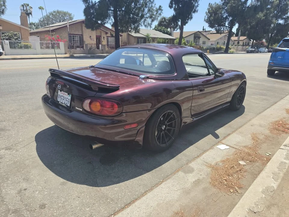 2000 Mazda NB MX-5 Miata - Image 2 of 19