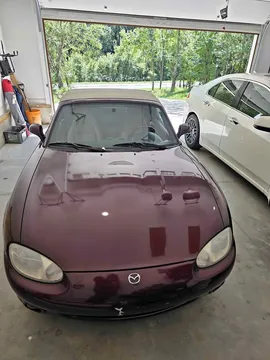 2000 Mazda MX-5 SE Convertible 2D