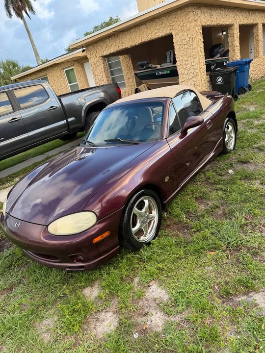 2000 Mazda NB MX-5 Miata - Image 6 of 16