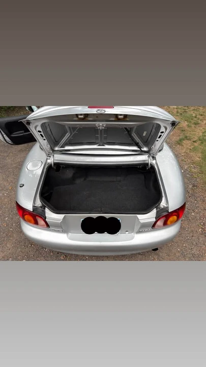2000 Mazda NB MX-5 Miata - Image 16 of 20