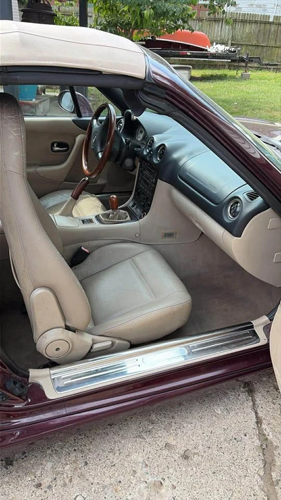 2000 Mazda NB MX-5 Miata - Image 16 of 16