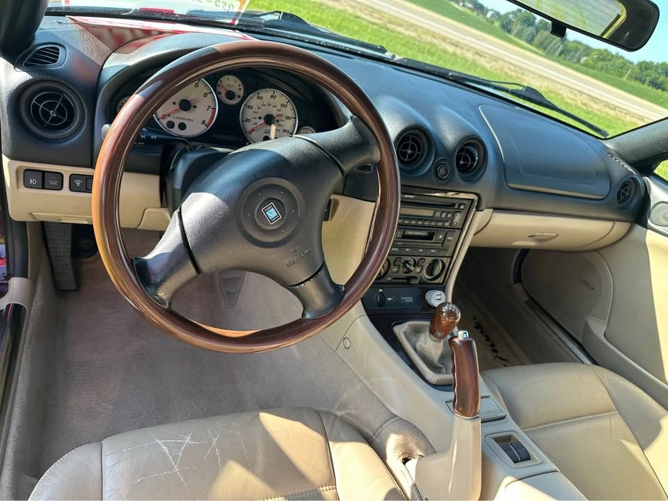 2000 Mazda NB MX-5 Miata - Image 6 of 7